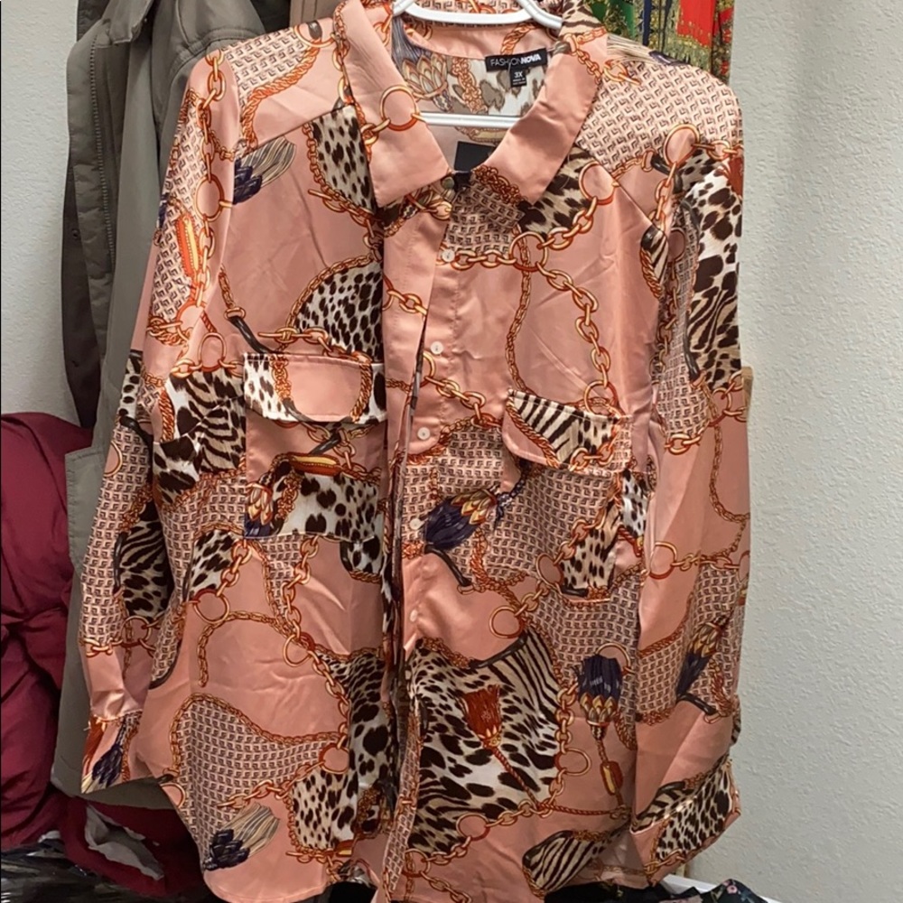 Beautiful blouse, never worn